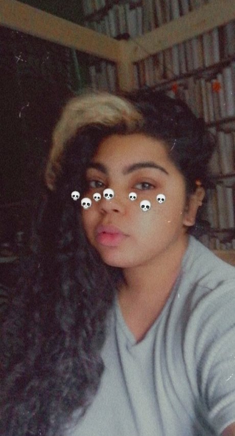 sillytilly exclusive pornstar pics