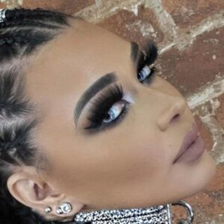 Ice Queen adult star image