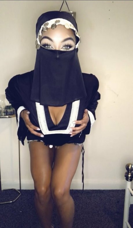 Madison Khan beautiful model galleries