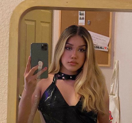 Virginhottie free pornstar galleries