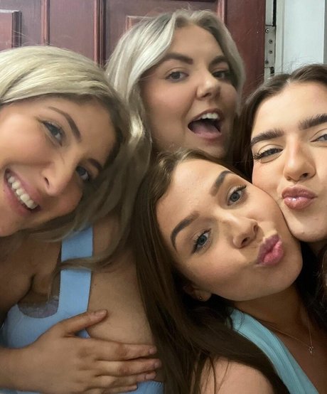 Katherine H pornographic model photo