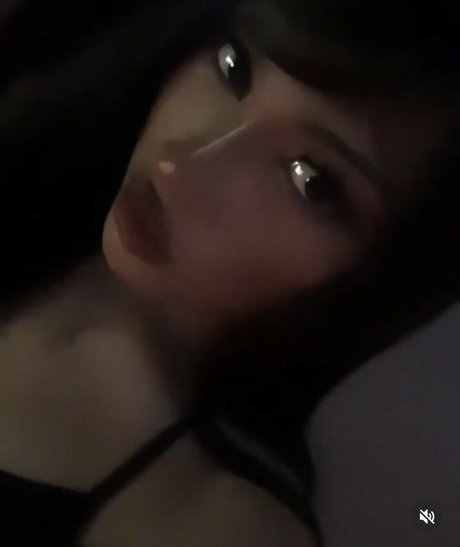 mariahrotic xxx model pics