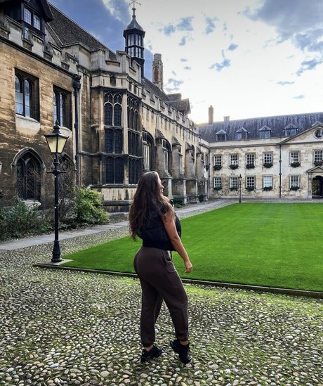 lips onlyfans beautiful xxx galleries