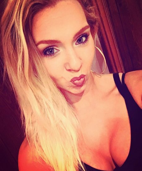 meganmcintosh5 nudes model img