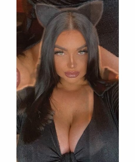 Katie Kerman exclusive model picture