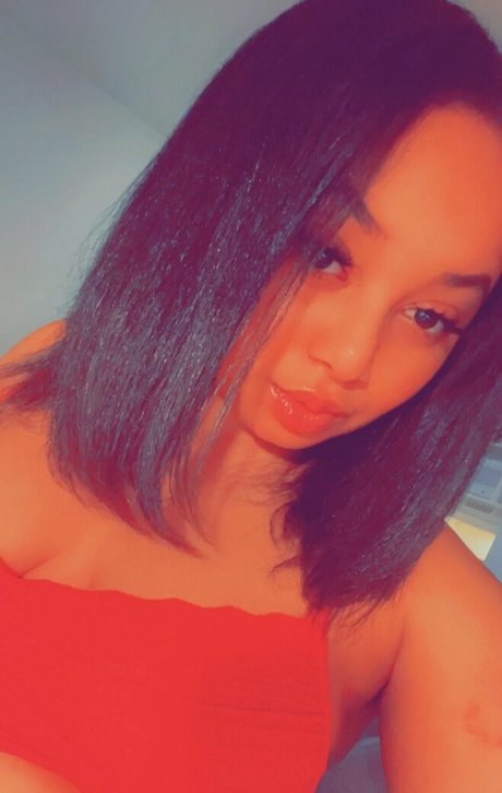 giaonlyfans perfect actress img