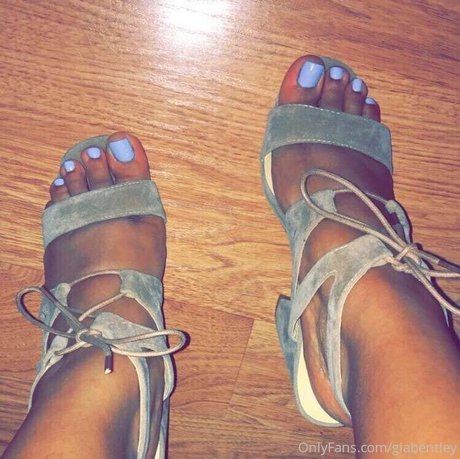 giaonlyfans top model photo