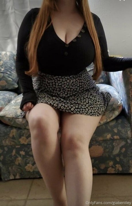 giaonlyfans model adult img