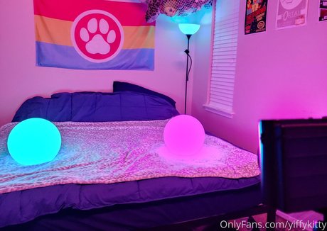 yiffykitty nice model pics