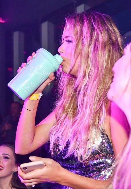 Sandra Kubicka erotic pornstar archive