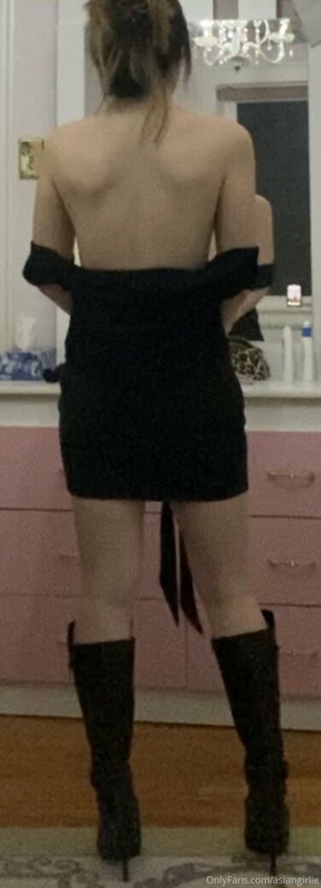 asiangirlie pornstar adult pic