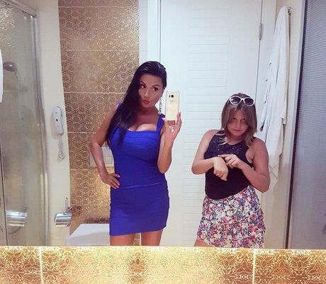 Rita Kyslinger model naked pictures