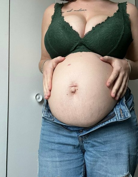 petitepeachyx model top archive