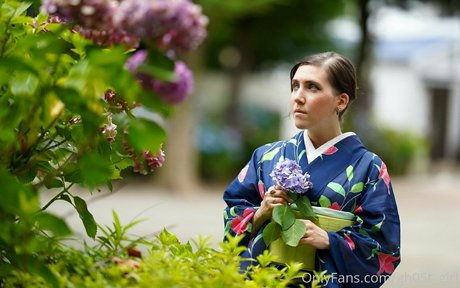 gh05t girl sexy star gallery