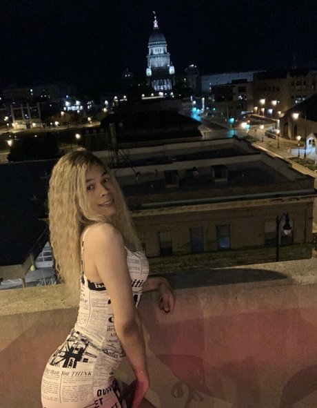 ravenbabe model nude images