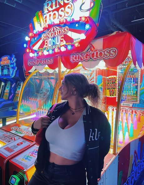 Whitney T star nudes pics