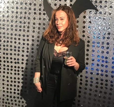 Serena Roberti free star pics