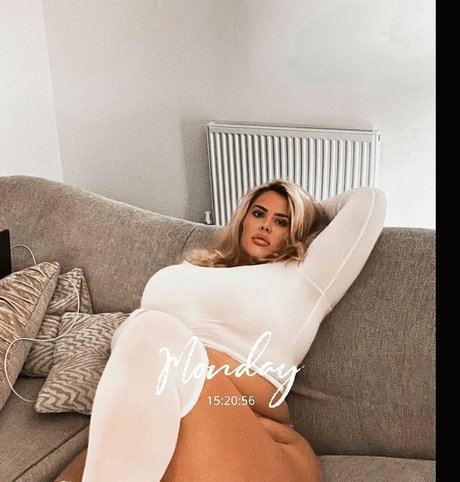 teen young onlyfans hot naked images