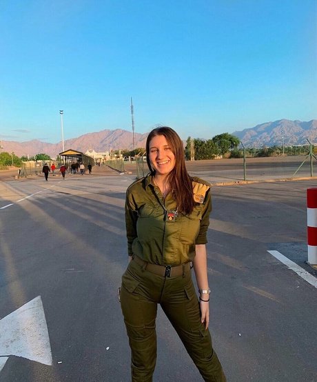 Shira Shabat high quality model img