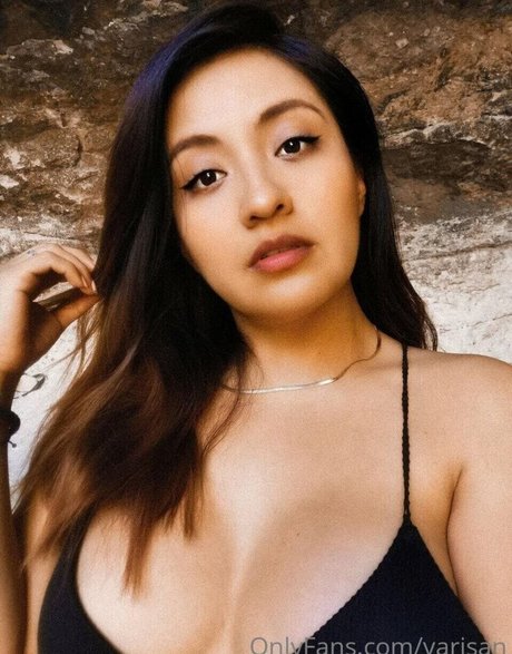 Yari San sex star photos