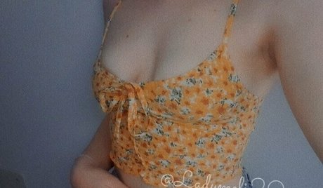 latina blowjob onlyfans beautiful photo