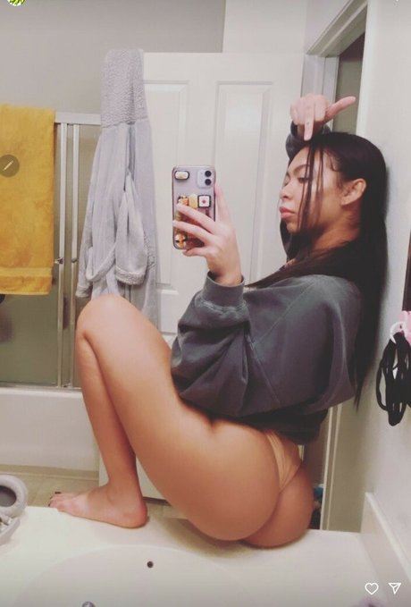 youngcoconut model hd galleries