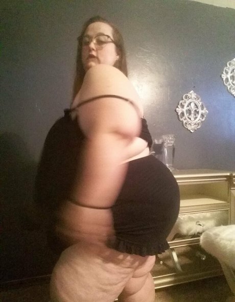 leahloolabelle star high quality pic