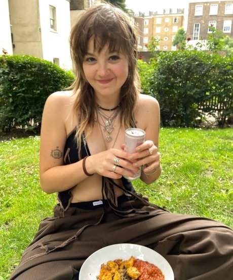 selfie nude onlyfans naked images