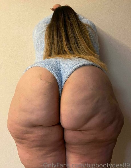 bigbootydee89 hd actress picture