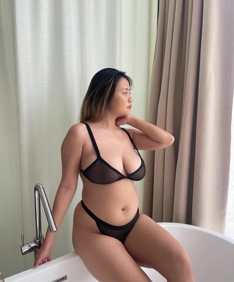 pannipaa26 model pornographic picture