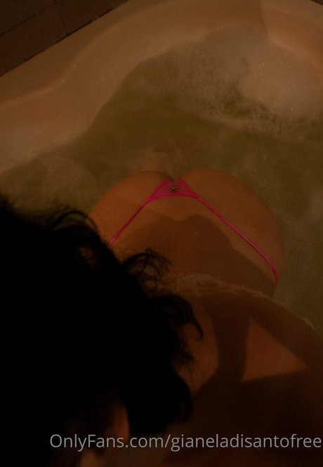 gianeladisantofree star beautiful photos