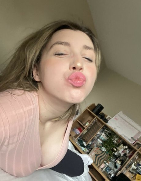 baddiealexaaa beautiful pornstar picture