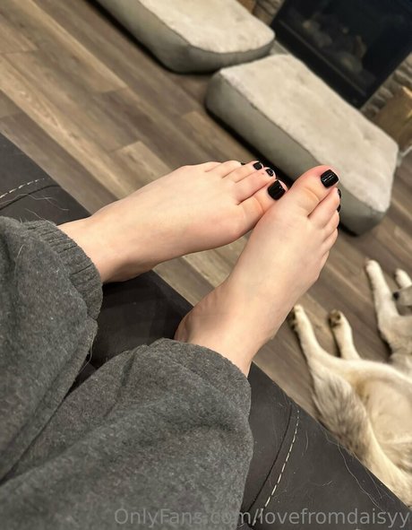 lovefromdaisyy nude actress pictures