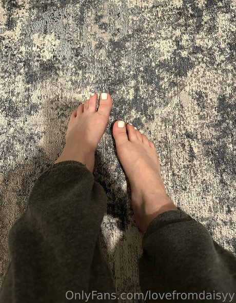 lovefromdaisyy model free photos