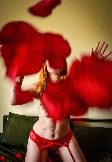 cathyreisenwitz model naked img