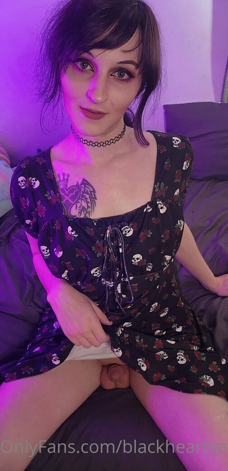 blackheartsora perfect pornstar img