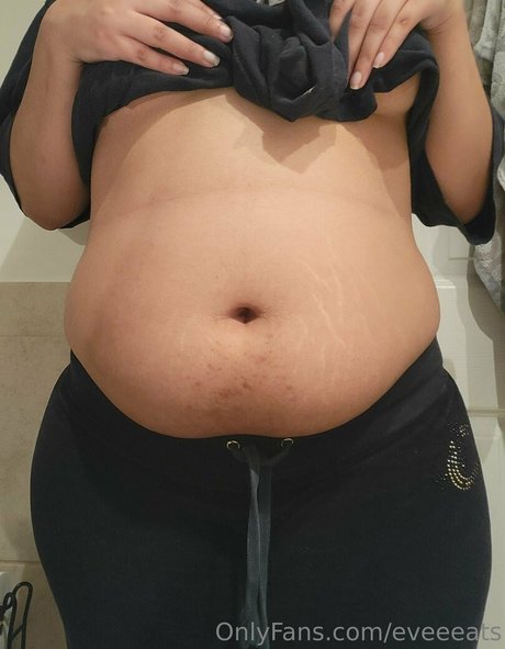 eveeeats star exclusive galleries