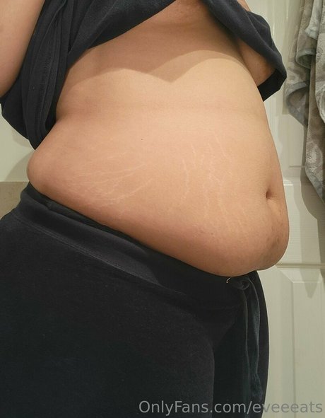 eveeeats perfect pornstar image