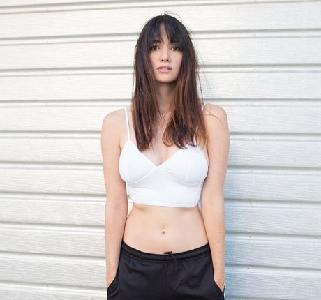 Sara Malakul Lane pornstar hot pics