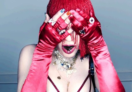 Madonna nude star pic