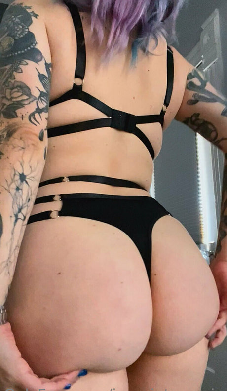 ivysaintmayvip model pretty galleries