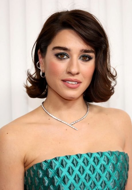 Simona Tabasco hot model pics