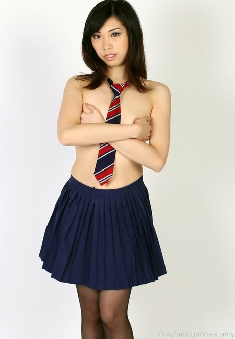 asian brunette onlyfans xxx img