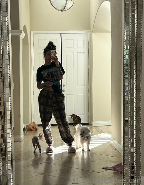 Indicabae pornstar xxx photo