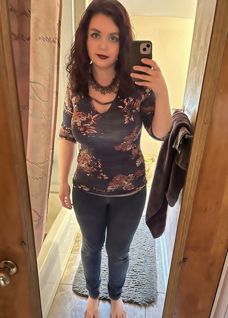 dilf onlyfans adult image