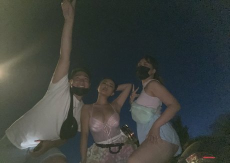 asian student onlyfans top photo