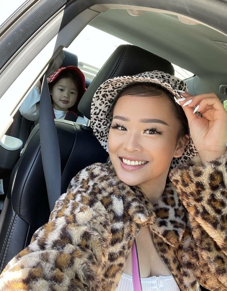 asian massage onlyfans porno photos