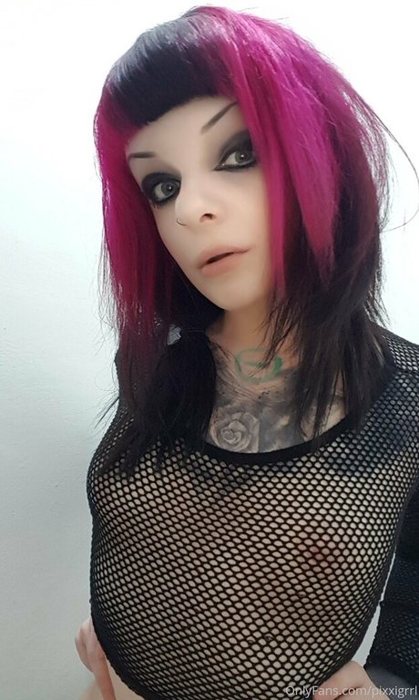pixxigrrl hot star pic
