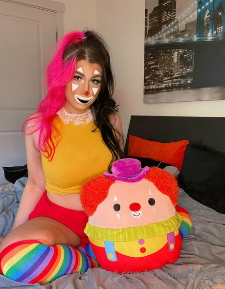 beautiful face onlyfans free nude image