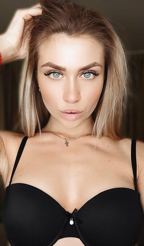 luxurymur model nice archive